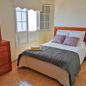 https://apartamentos-brito.in-canary-islands.com