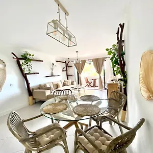 https://apartamento-rstico-con-vistas-al-mar.es-andalucia.com