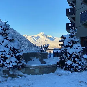 https://arcs-1950-appartement-luxe-rsidence-5-skis-aux-pieds-spa.hotels-rhonealpes.com
